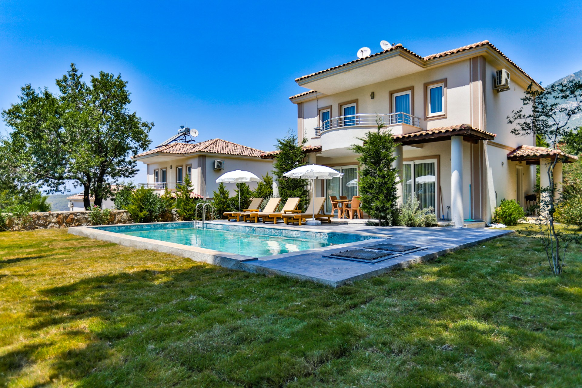 🏡 Villa Royal